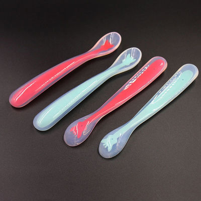 Suprimentos de borracha de silicone sem BPA colher de alimentação macia para bebê recém-nascido