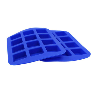 Bandejas de cubos de gelo flexíveis azuis duráveis, molde de cubo de gelo de silicone personalizado insípido