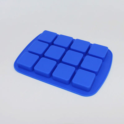 Bandejas de cubos de gelo flexíveis azuis duráveis, molde de cubo de gelo de silicone personalizado insípido